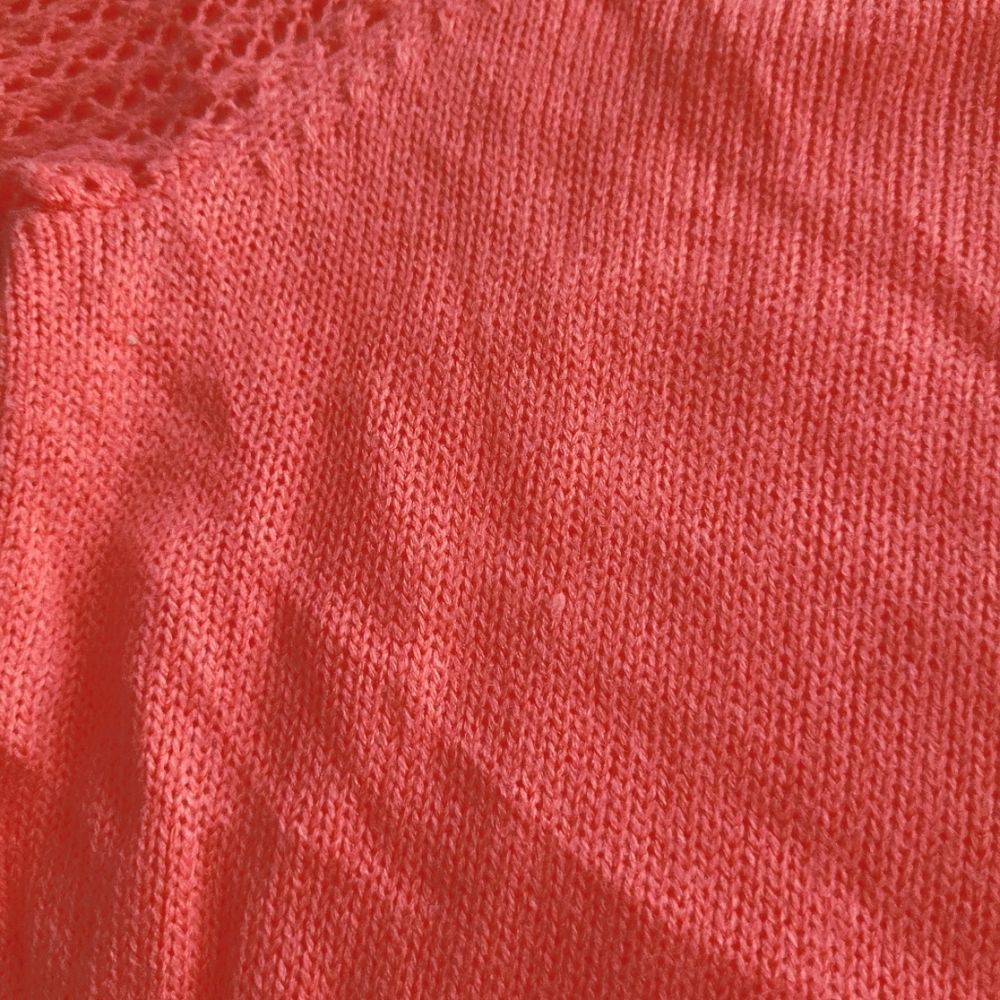 FOREVER 21 Y2K Retro Coral Pullover Sweater Size S Small crochet accent shoulder - Picture 7 of 7